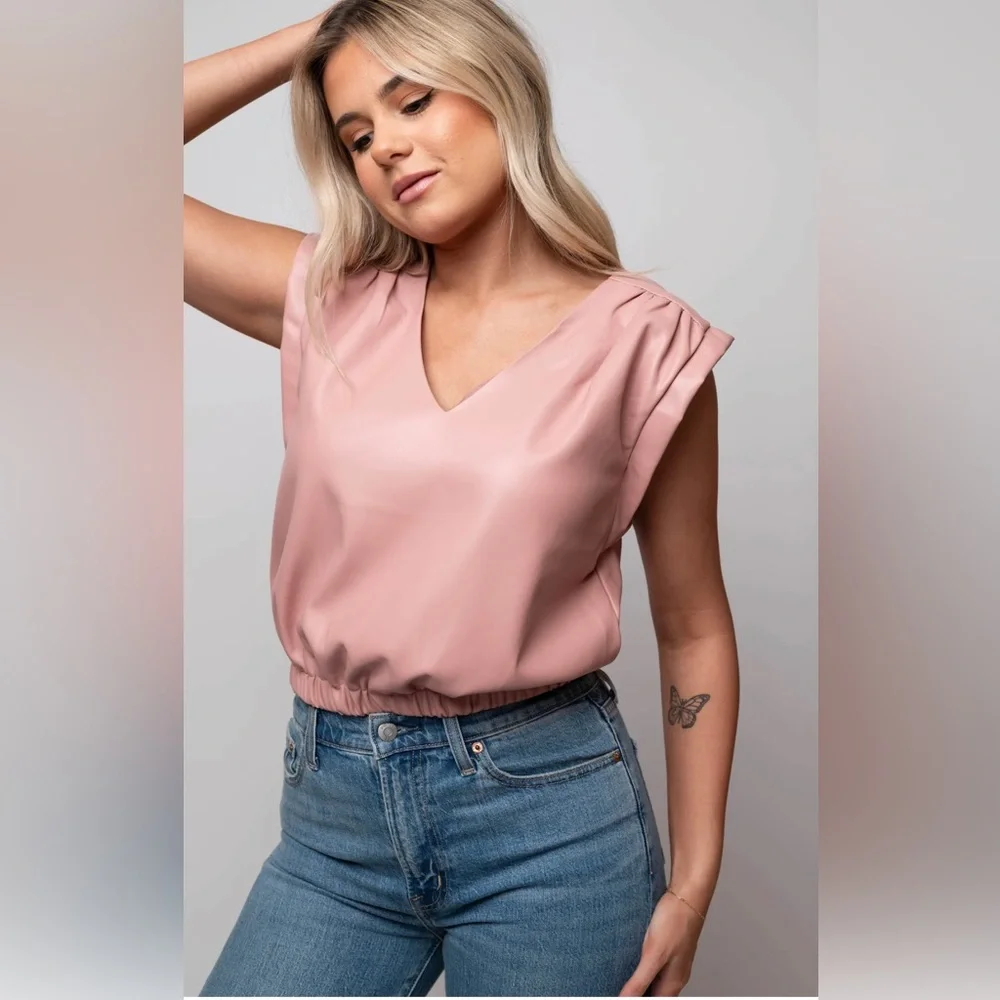 Anthropologie Bishop + Young  SOFT Faux Leather Pink Sleeveless Top Sz Small NWT - Picture 3 of 7